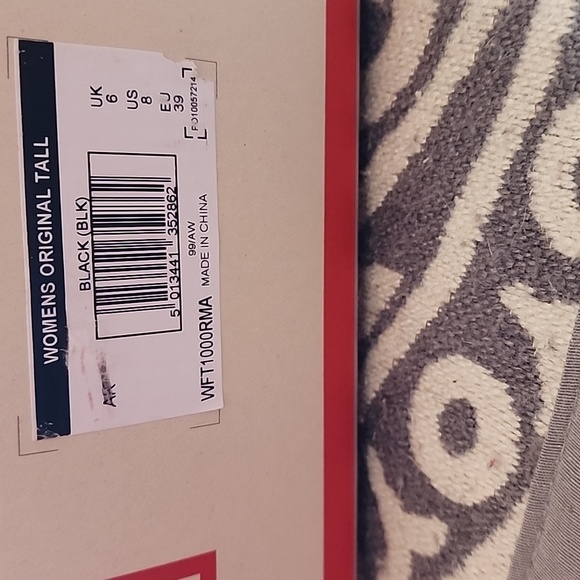 Hunter rainboots size 8 - Picture 2 of 6